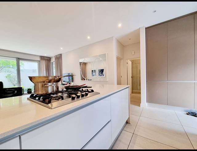 2 BEDROOM APARTMENT TO LET IN WAVERLEY